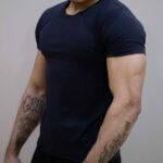 the-perfect-shirt-blue-crew-neck-01_858x1200px